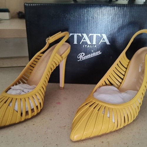 Tata Italia summer heels new, yellow, size 37