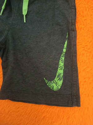 Nike kids shorts like new, grey with green drawstrings, age 3