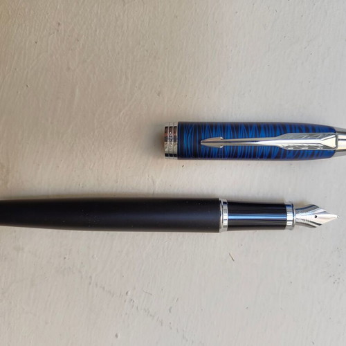 Parker IM Core Blue Origin fountain pen like new
