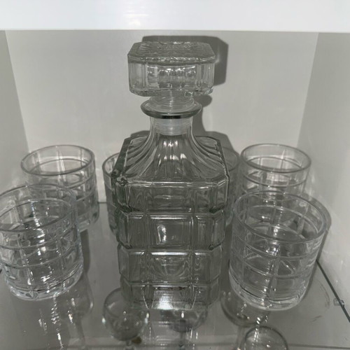 Whiskey decanter set with 6 glasses new