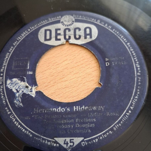 The Johnston Brothers Hernando's Hideaway 45rpm record used, pop