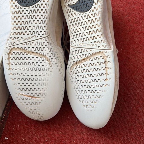 Nike tennis shoes used, white, size 47.5