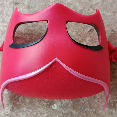Owlette mask childlike like new made of plastic