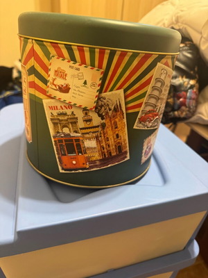 Christmas metal boxes like new, set of 2 large