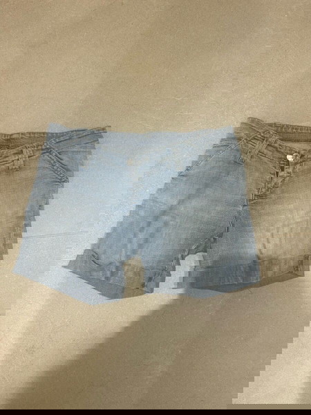 Σορτσάκι Medium άριστης κατάστασης
