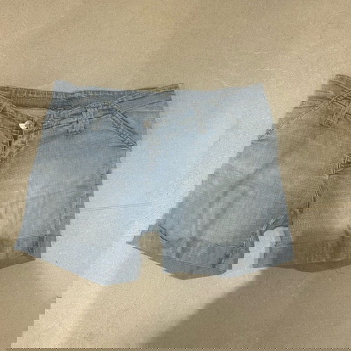 Σορτσάκι Medium άριστης κατάστασης