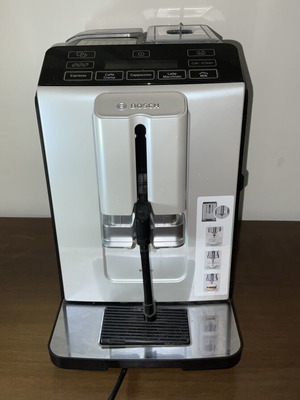 Bosch TIE20504 Αυτόματη μηχανή espresso σαν καινούργιο, 15 bar, 1.4 λ, μαύρο/γκρι