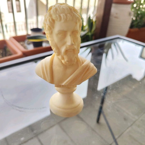 Small statues from ancient Greece like new, set of 3 pieces