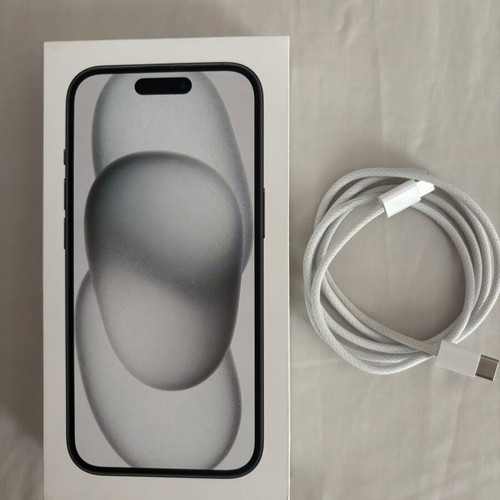 iPhone 15 128GB black, like new