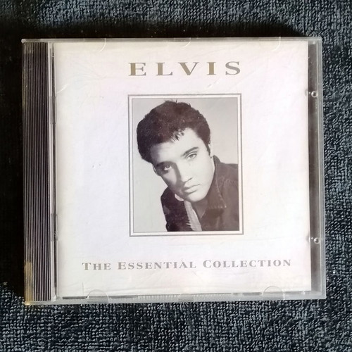 Elvis The Essential Collection CD like new, rock