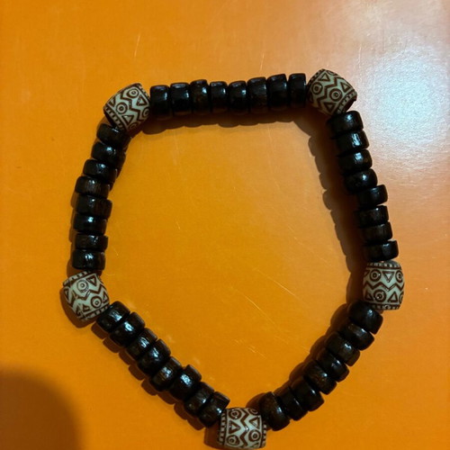 Wooden unisex bracelet new, black