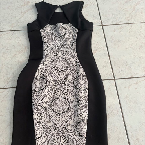 Incity cold dress with pattern, size 42