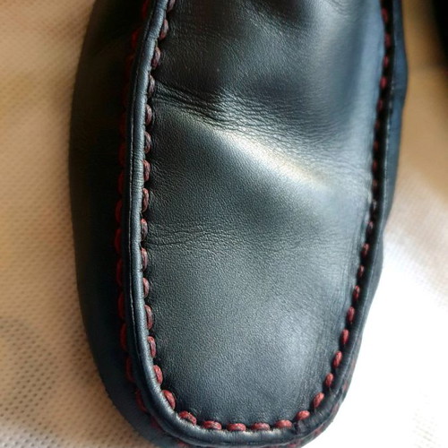 TOD'S FERRARI LOAFERS like new