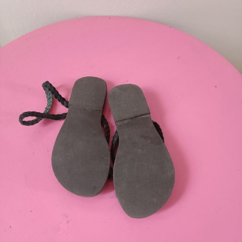 Women's leather sandals with braided straps like new, size 36, black