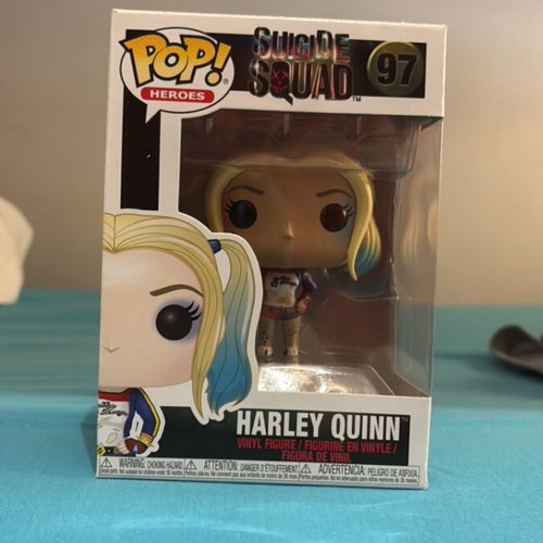 Funko Pop Harley Quinn vinyl figure like new