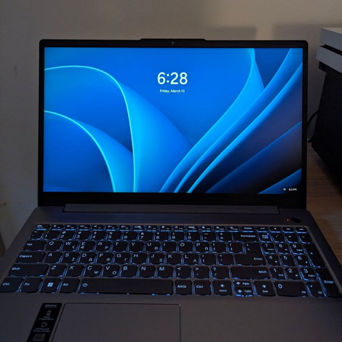 Lenovo Laptop 13th Gen Intel i7-13620H 16GB RAM 1TB SSD like new