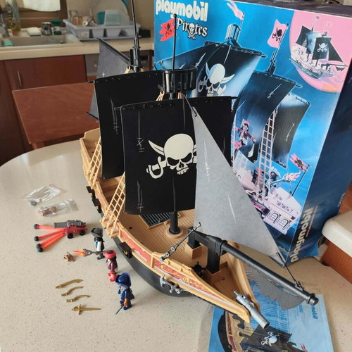 Playmobil 6678 Pirate Ship used with box and instructions