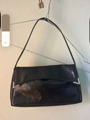 Black shoulder bag like new
