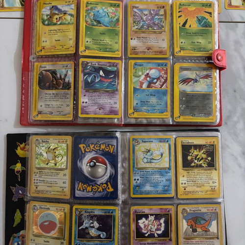 Mega Vintage Pokemon Pack new, 900 cards with albums and deck box