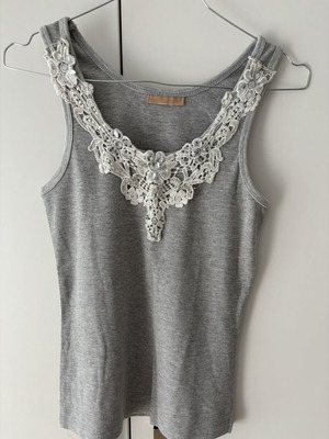Women's gray blouse like new, size M