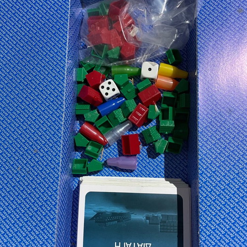 Nisopoli like new board game with 64 cards