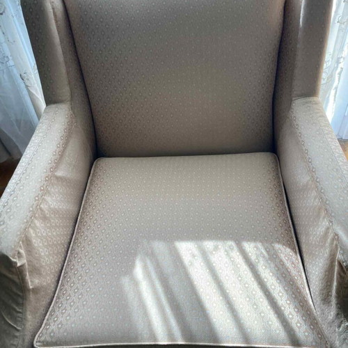 Beige living room set like new with 3-seater sofa and two armchairs