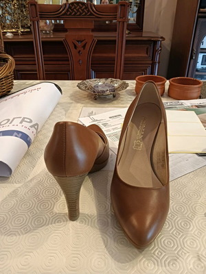 Ragazza tan pumps 8cm like new