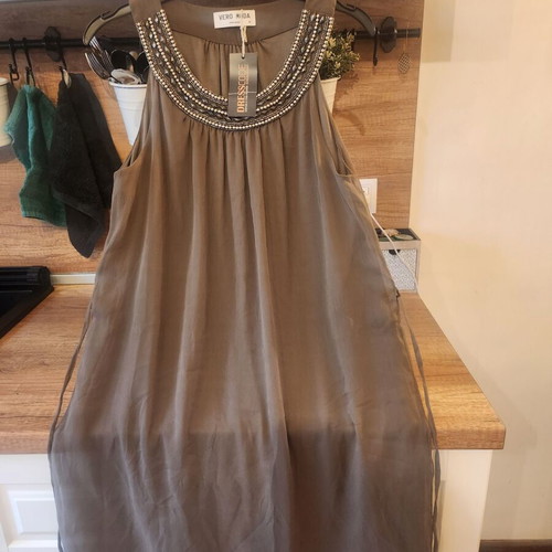 Brown summer dress new with bead decoration