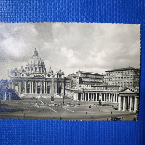 Vatican 1942 postcard like new with stamp and postmarks