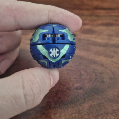 Bakugan Aquos Monarus Season 1 classic rare figure like new