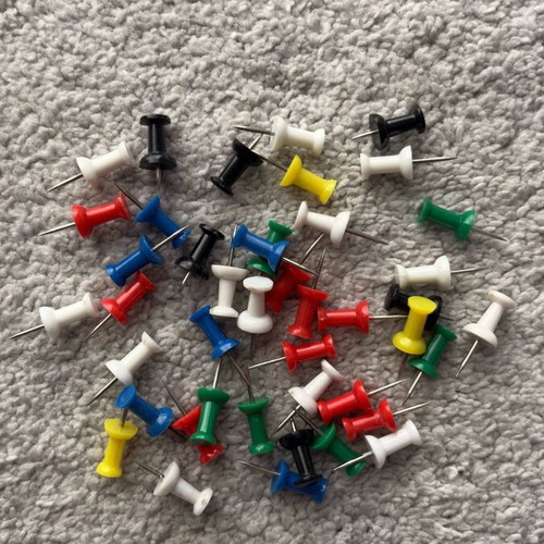 Push pins like new for corkboard