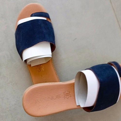 Leather sandals, summer, only 8 €.