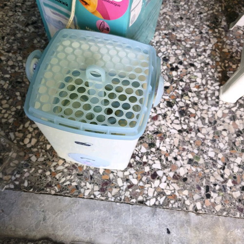 Bebe Comfort steriliser like new