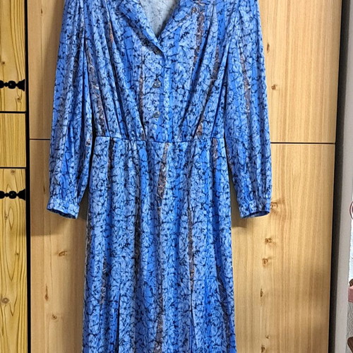 Vintage blue dress with orange and black details, size L