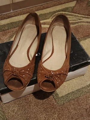 Peep toe suede ballerinas like new, brown, size 40