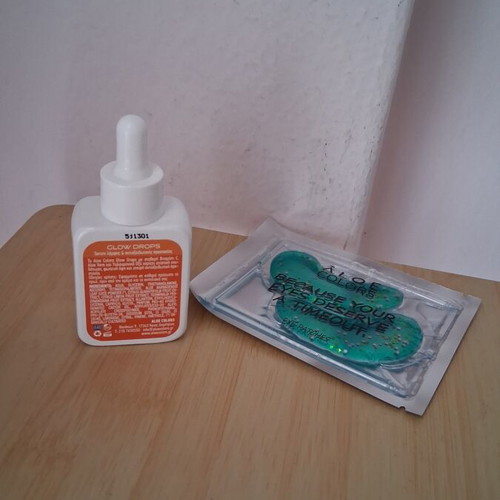 Aloe Colors face serum with vitamin C and hyaluronic acid 50 ml, new