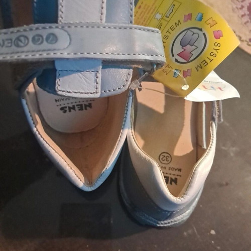 Leather Anatomical Sandals Size 32 New, White and Turquoise