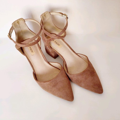 Arte Piedi pink suede pumps size 36 like new