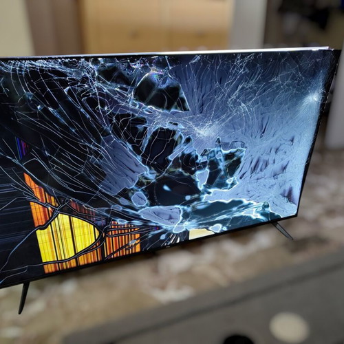 TCL 55P635 55" TV used with broken screen