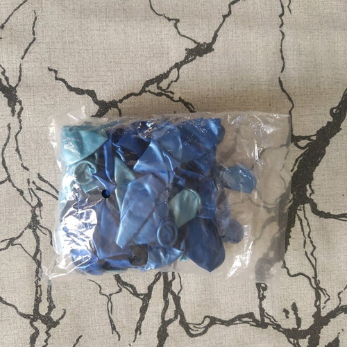 Balloons unused, pack of 33, medium size blue sea shade