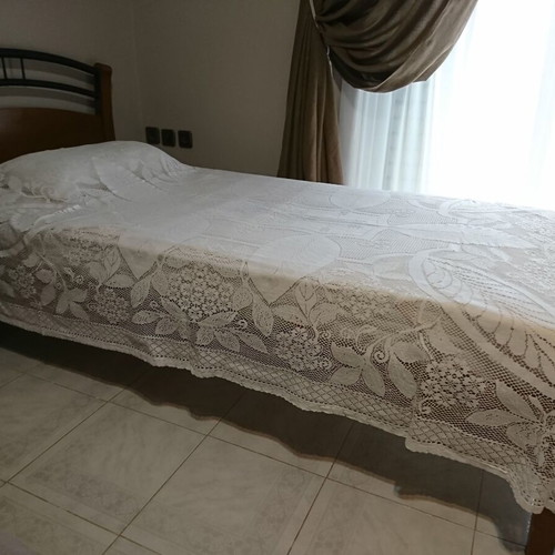 Bed cover like new, traditional handmade cotton lace for single bed