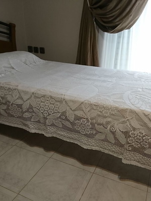 Bed cover like new, traditional handmade cotton lace for single bed