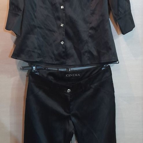Cinema Zinas Satin Set like new with gift bag, size M