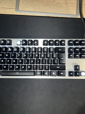 Logitech G413 Carbon Silver πληκτρολόγιο σαν καινούργιο, λείπουν δύο keycaps