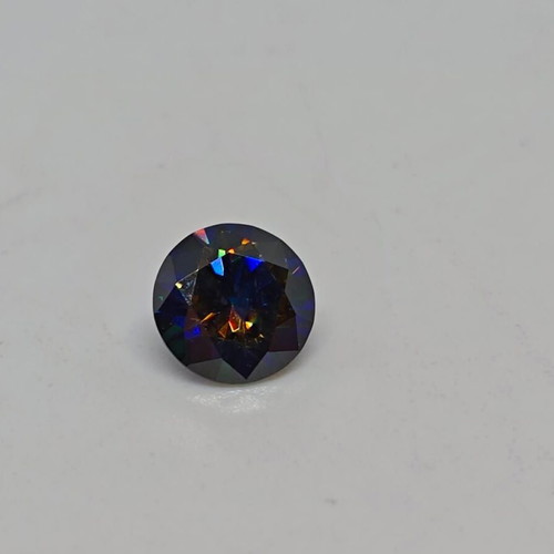 Moissanite precious stone 1ct like new, blue color, perfect cut