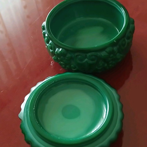 Czech glass malachite powder box like new