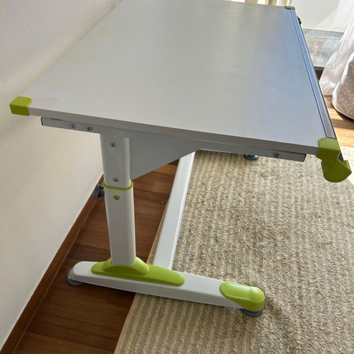 Children's desk with reclining and adjustable height, used