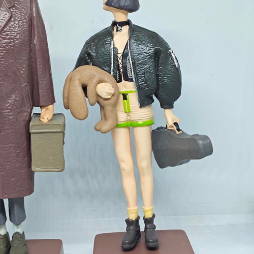 Léon & Mathilda collectible figures set like new