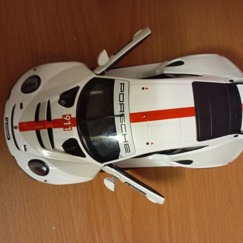 Metallic toy car 1/24 scale