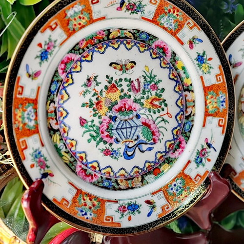 Famille Rose vintage Chinese porcelain plates, set of 2